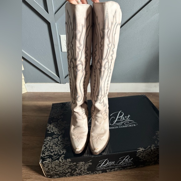 Dan post size 9 boots - Picture 5 of 8